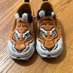 Vans toddler size 7 unisex velcro tiger shoes